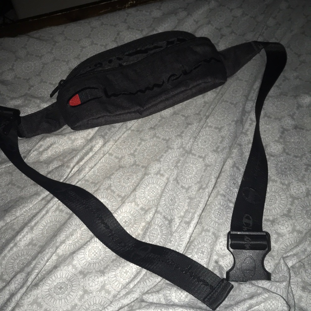 Champion Fannypack